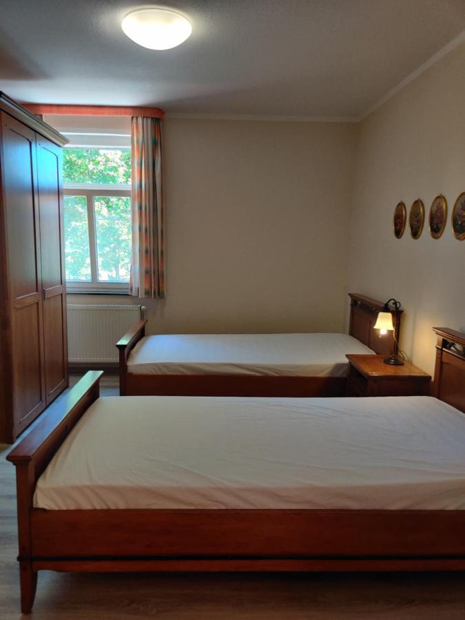 Hotel Lg วอล์ฟสบวร์ก ภายนอก รูปภาพ